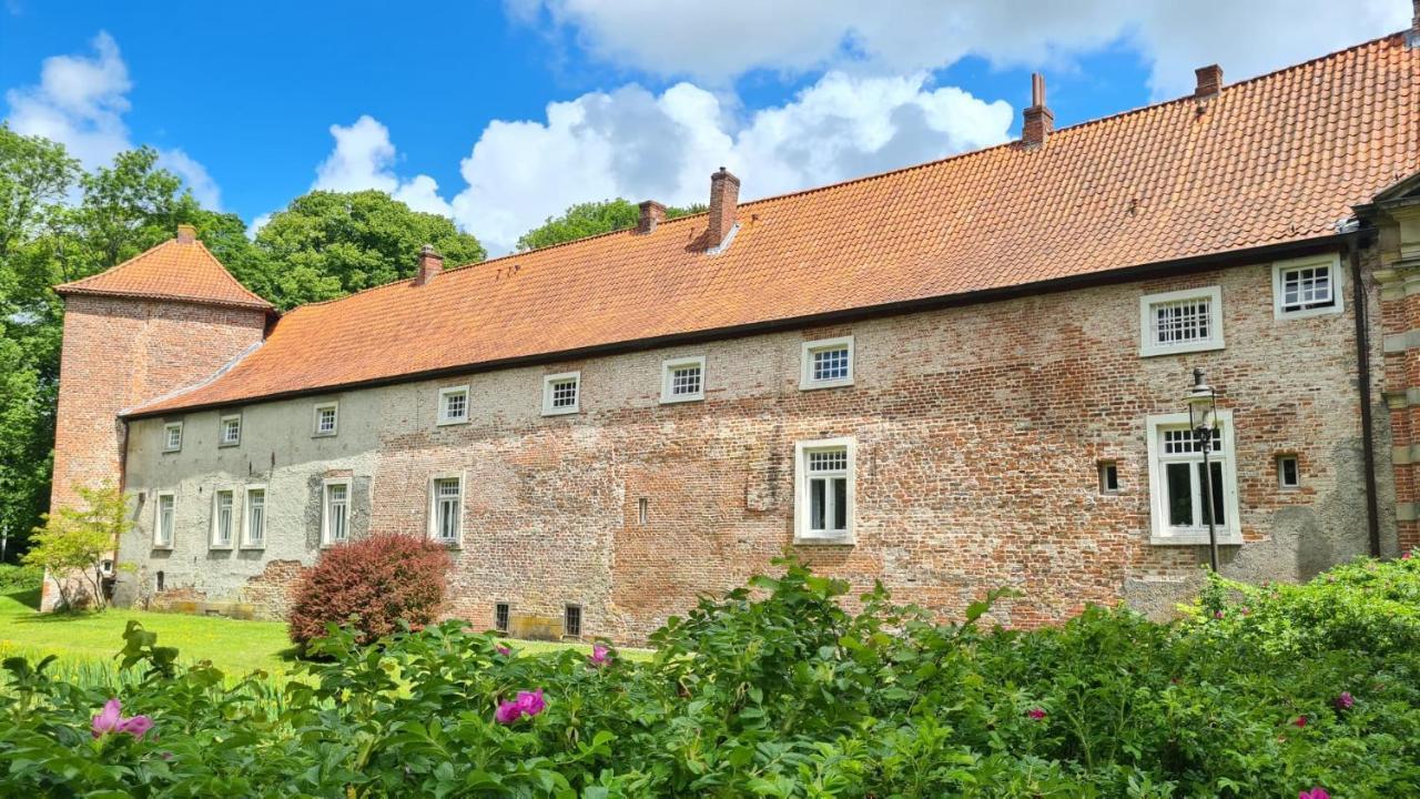 Ferienhaus Nordseeglueck Im Ferienpark Berumbur Exteriör bild